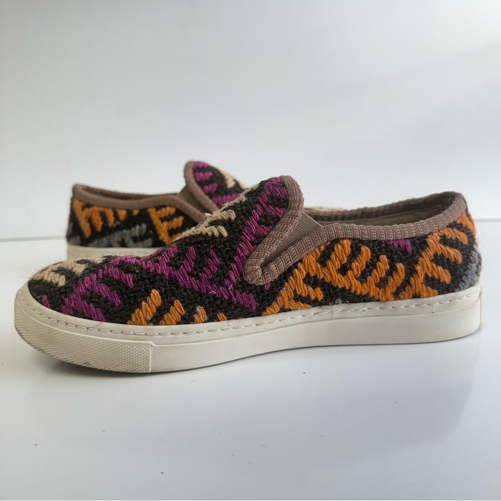 RES IPSA Kilim Slip on Sneakers Size 8 boho
